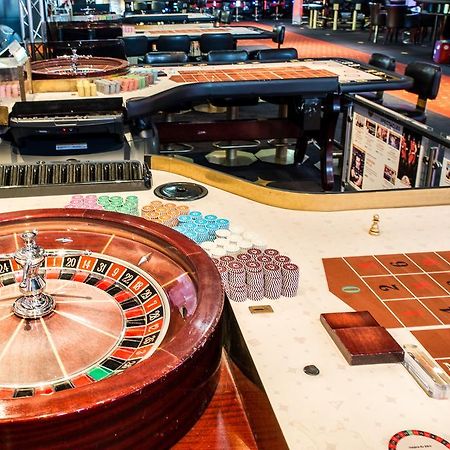 Hotel Barriere Ribeauville Bagian luar foto