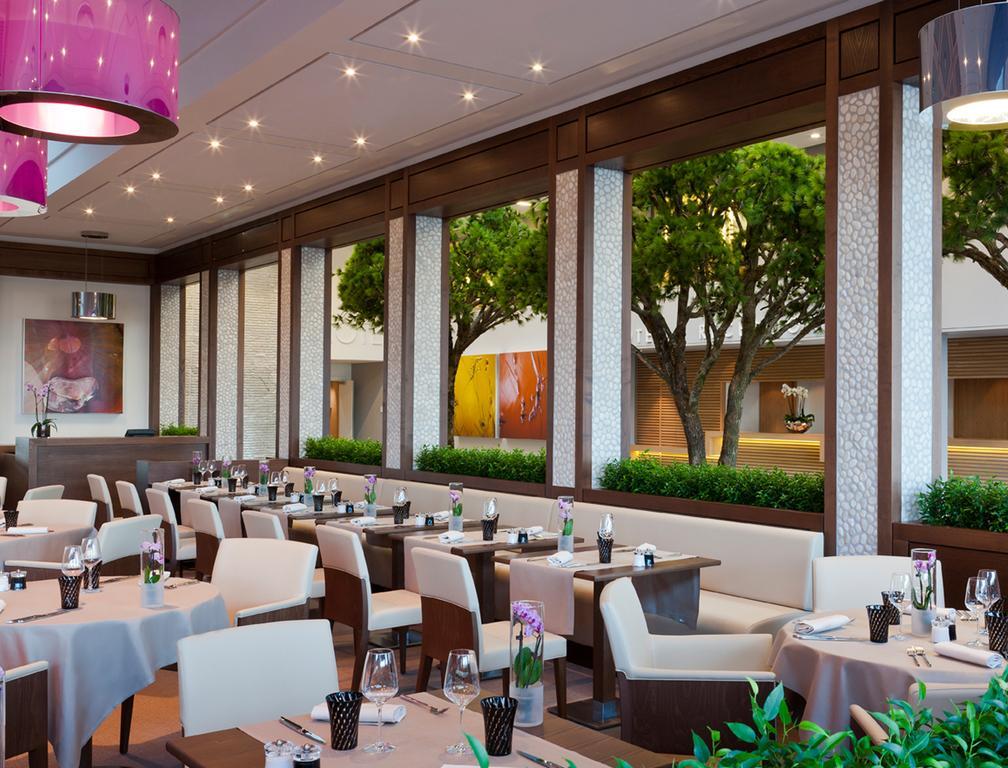 Hotel Barriere Ribeauville Bagian luar foto