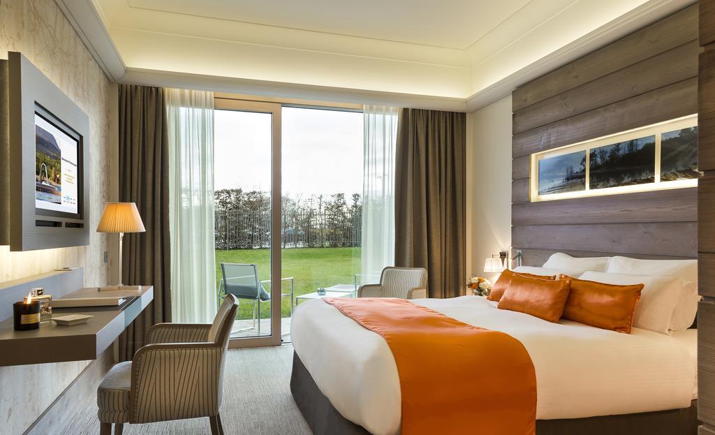 Hotel Barriere Ribeauville Bagian luar foto